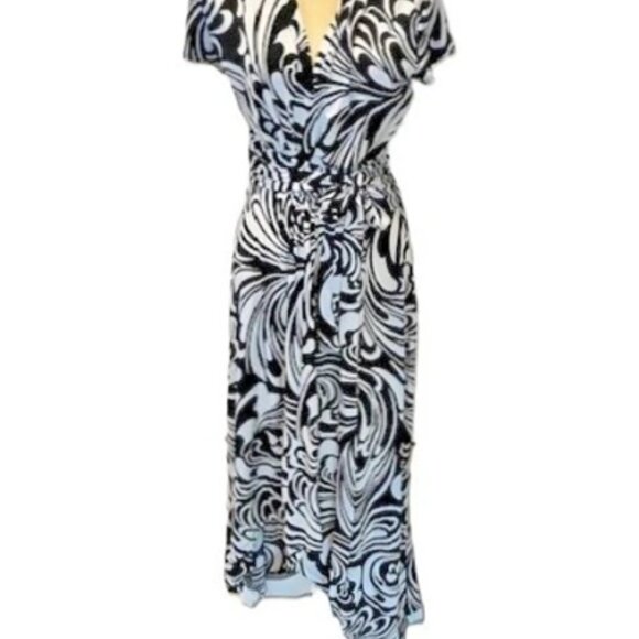 MICHAEL KORS Black & White Abstract Print V-Neck Hi/Lo Hem Maxi Dress Size-2 NWT - Picture 2 of 8